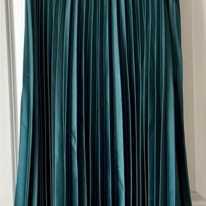 Zara Teal Midi Pleated Skirt. Unworn. No smoking home. NWT